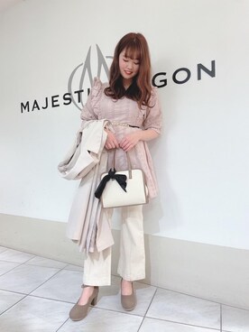 「でにむ」｜「アイテム（トレンチコート）」を使った、マジェスティックレゴン天王寺ミオ店スタッフさん（レディース・159cm）の春コーディネート