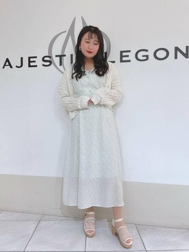 「Ｖネック」｜「アイテム（ワンピース/ドレス）」を使った、マジェスティックレゴン天王寺ミオ店スタッフさん（レディース・151cm）の春コーディネート