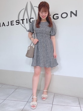 「MAJESTIC LEGON（マジェスティックレゴン）のガーリーフラワーミニワンピ（ワンピース）」を使った、マジェスティックレゴン天王寺ミオ店スタッフさん（レディース・159cm）の春コーディネート