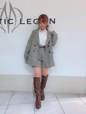 「MAJESTIC LEGON（マジェスティックレゴン）のアイテム（テーラードジャケット）」を使った、マジェスティックレゴン天王寺ミオ店スタッフさん（レディース・145cm）の秋コーディネート