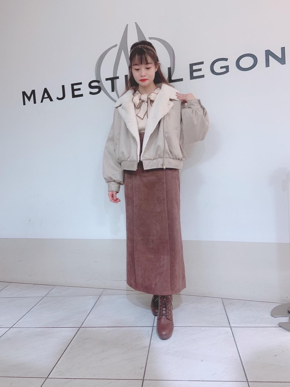 「ニット、ライダース、ショートブーツ、ロングスカート、レースアップブーツ、MAJESTIC LEGON、低身長、マジェスティックレゴン、Iラインスカート、りぼん」｜「MAJESTIC LEGONのレースアップレディブーツ（ブーツ、ブラウン系）」を使った、マジェスティックレゴン天王寺ミオ店スタッフさん（レディース・145cm）の冬コーディネートの1枚目の写真
