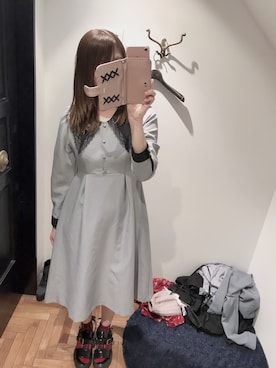 「８(eight)（エイト）のアイテム（ワンピース、グレー系）」を使った、かしゃこさん（レディース・164cm）の秋コーディネート