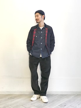 「BILLS KHAKIS（ビルズカーキ）のアイテム（パンツ）」を使った、Naoki_Sakumaさん（メンズ・181cm）の冬コーディネート