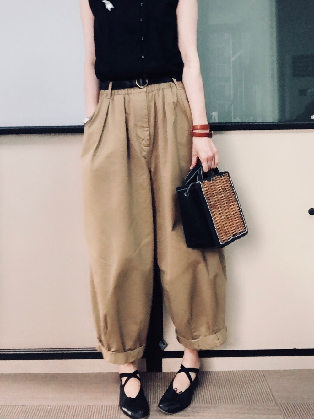 「OPERAのアイテム（シューズ、ブラック系）」を使った、Haze大脚怪さん（レディース・174cm）の夏コーディネートの1枚目の写真