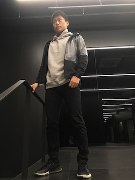 「アイテム（ナイロンジャケット、シルバー系）」を使った、Naoyukiさん（メンズ・174cm）の春コーディネート