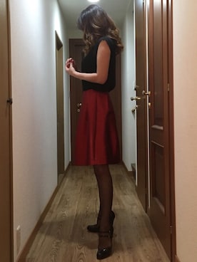 「PRADA（プラダ）のアイテム（スカート）」を使った、ももこさん（レディース・168cm）の秋コーディネート