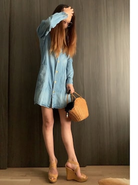 「デニムシャツワンピース」｜「アイテム（シューズ）」を使った、ももこさん（レディース・168cm）の春コーディネート