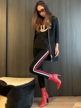 「パイソン柄」｜「アイテム（デニムジャケット）」を使った、ももこさん（レディース・168cm）の春コーディネート