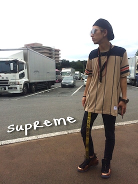 「OFF-WHITE」｜「アイテム（ハンチング/ベレー帽）」を使った、酒井晟史さん（メンズ・169cm）の秋コーディネート
