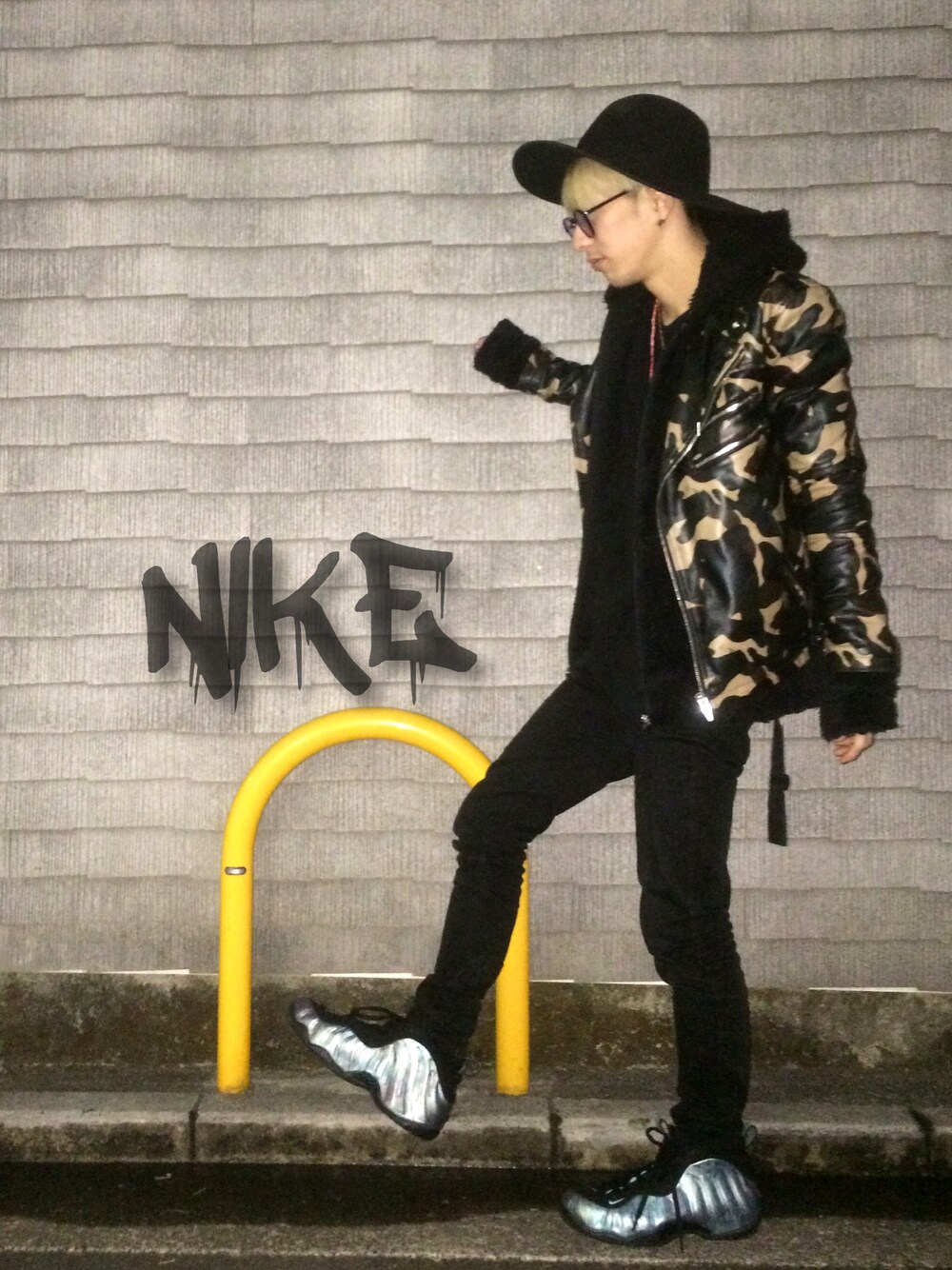 「フォローミー、スニーカー、NIKE、ナイキ、ポジット、オトナカジュアル、ライダース、おしゃれさんと繋がりたい、はるコーデ、カジュアル」｜「NIKEのアイテム（スニーカー、シルバー系）」を使った、酒井晟史さん（メンズ・169cm）の冬コーディネートの1枚目の写真