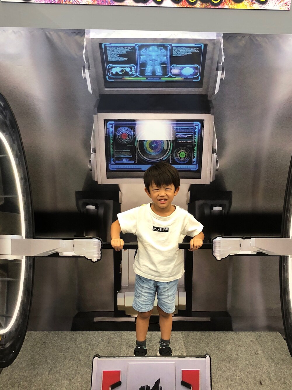 「キッズファッション」｜「NIKEのNIKE ナイキ AIR MAX OKETO TDV ベビースニーカー(エアマックスオケトTDV)（スニーカー、ブラック系）」を使った、aoyamaさん（キッズ・100cm）の秋コーディネートの1枚目の写真