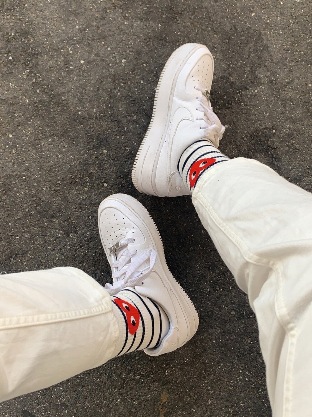 「白スニーカー、cool、white、白」｜「NIKEのアイテム（スニーカー、ホワイト系）」を使った、erikabocalanさん（レディース・160cm）の冬コーディネートの1枚目の写真
