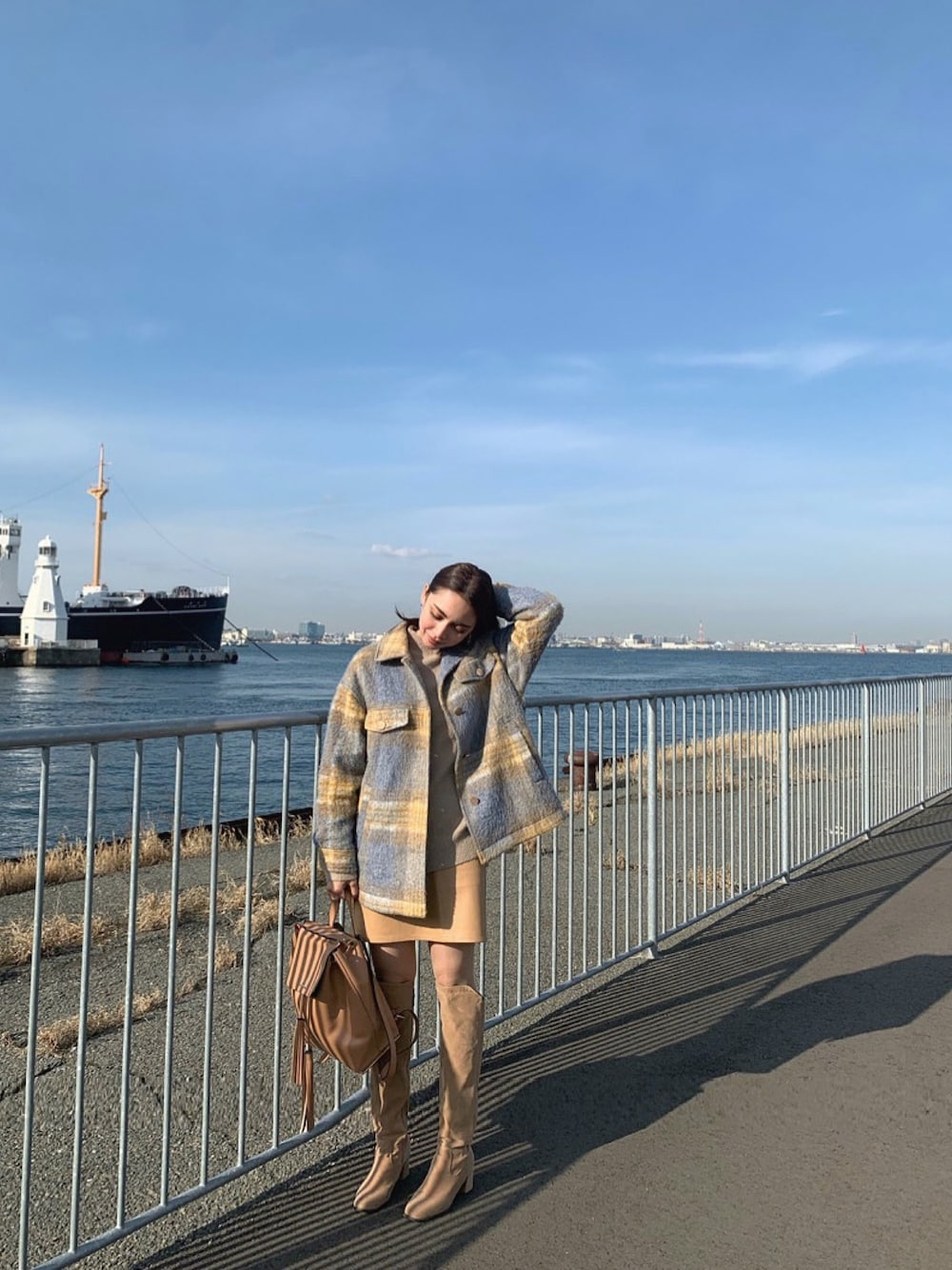 「yokohama、Japan、shacket、backpack」｜「ZARAのアイテム（ジャケット/アウター、その他）」を使った、erikabocalanさん（レディース・160cm）の冬コーディネートの1枚目の写真