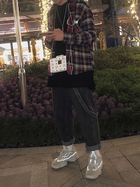 「MCM（エムシーエム）のアイテム（財布/小物）」を使った、Courage-chanさん（メンズ・180cm）の春コーディネート