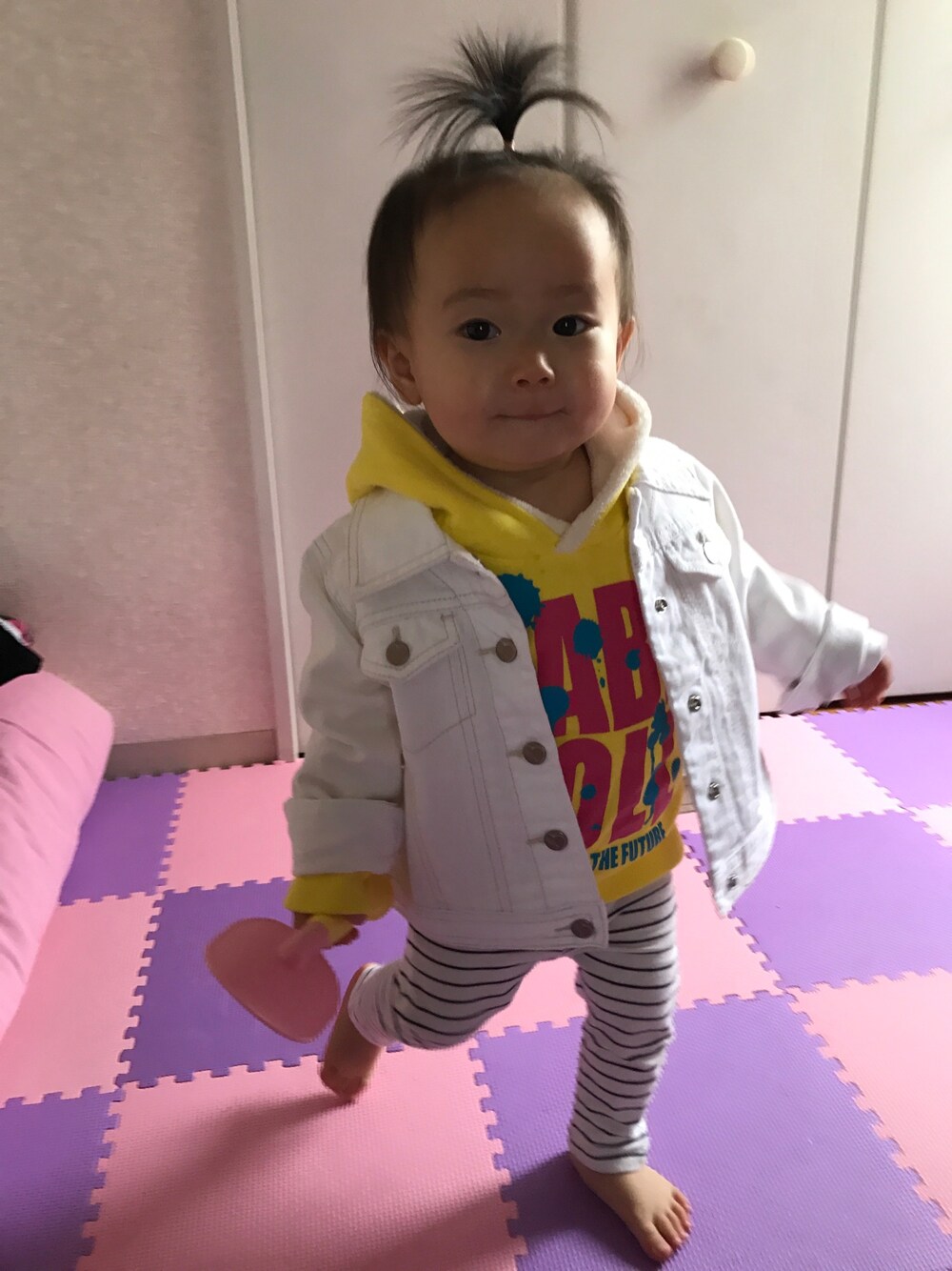 「子供服、子供コーデ、子供カジュアル👧🏻💕」｜「BABYDOLLのアイテム（パーカー、イエロー系）」を使った、CCN.aさん（レディース・70cm）の春コーディネートの1枚目の写真
