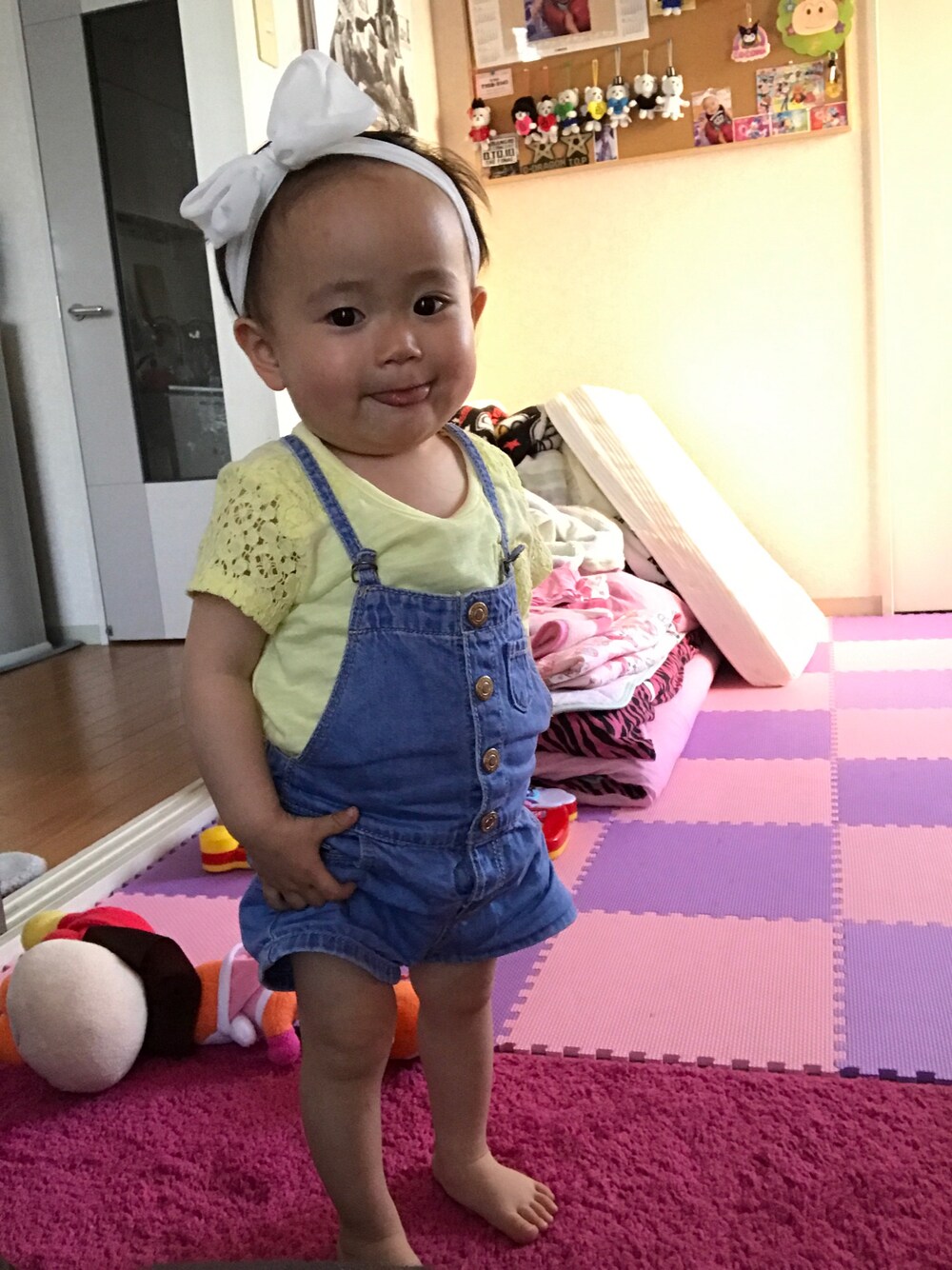 「子供服、子供コーデ、子供カジュアル👧🏻💕」｜「claire'sのアイテム（ヘアバンド、ホワイト系）」を使った、CCN.aさん（レディース・70cm）の春コーディネートの1枚目の写真