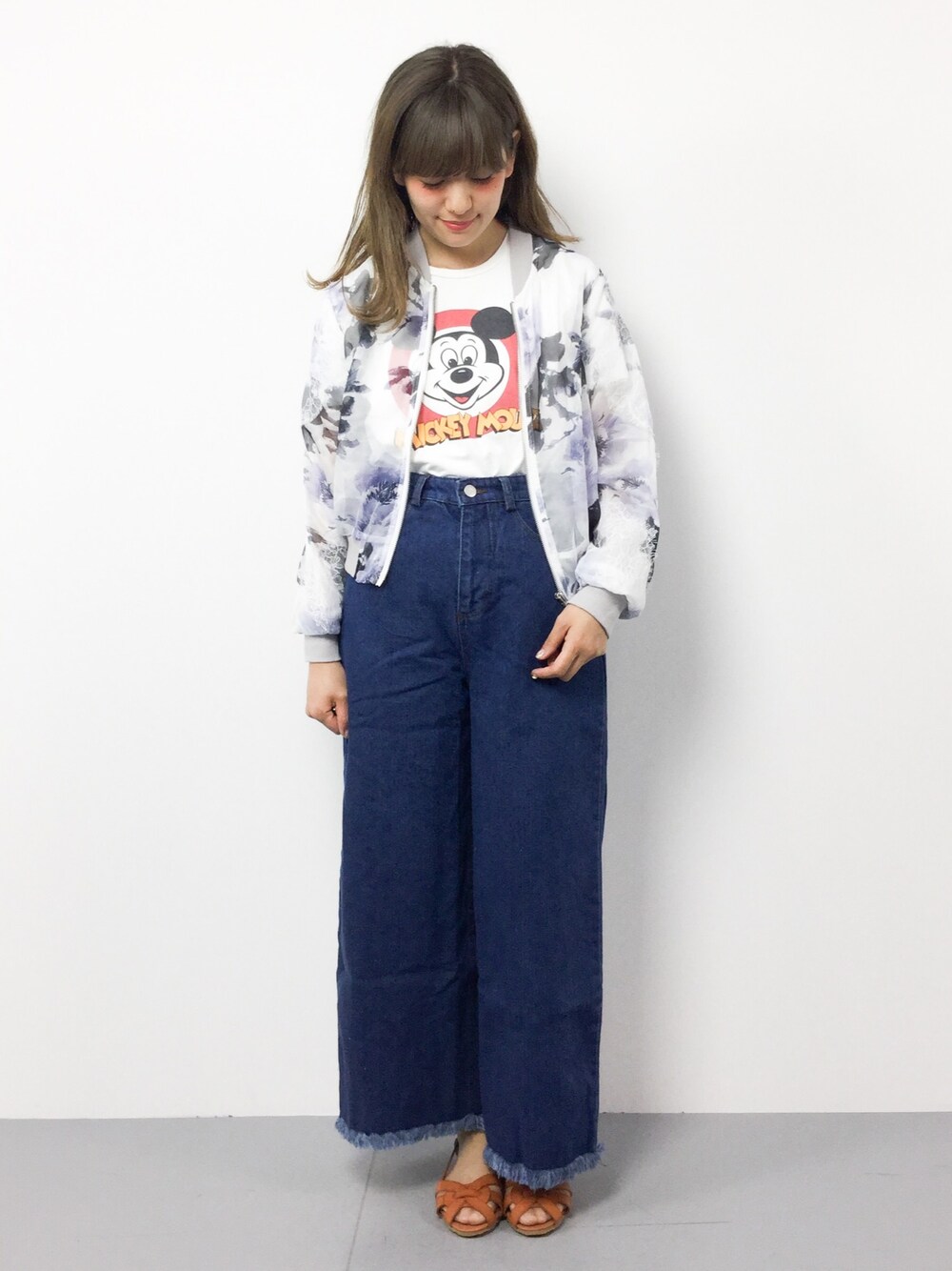 「ワイドパンツ、春コーデ、シースルー」｜「mysty womanの花柄オーガンジー×レース切替ZIPブルゾン（ブルゾン、ブルー系）」を使った、piya*さん（レディース・154cm）の春コーディネートの1枚目の写真
