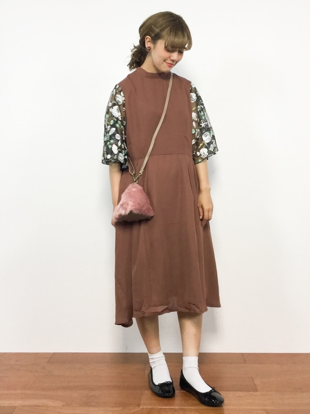 新品高級横振り刺繍シルクスリーブ絹ワンピース膝丈ボルドー花柄えんじワインレッド赤 新品高級横振り刺繍シルクスリーブ絹ワンピース膝丈ボルドー花柄