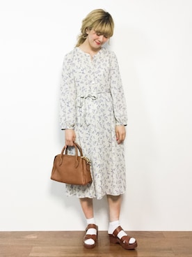 「NATURAL BEAUTY BASIC（ナチュラルビューティーベーシック）のアイテム（シャツワンピース）」を使った、piya*さん（レディース・154cm）の春コーディネート