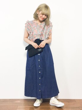 piya*さんの「【WEB限定】デニムフロントボタンフレアロングスカート」を使ったコーディネート