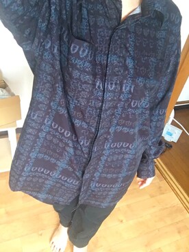 「湯木慧グッズのアイテム（シャツ/ブラウス、ブラック系）」を使った、kotonaさん（レディース・153cm）の冬コーディネート