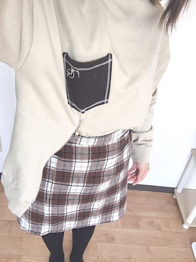 「Mille Grapeのアイテム（Tシャツ/カットソー、ベージュ系）」を使った、kotonaさん（レディース・153cm）の春コーディネート