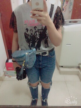 「アイテム（ボディバッグ/ウエストポーチ、ブルー系）」を使った、JoyceRoccckさん（レディース・158cm）の夏コーディネート