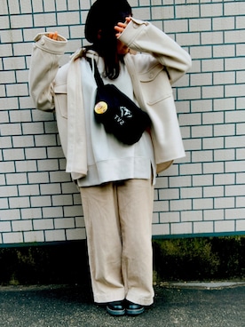 「白」｜「アイテム（カバーオール）」を使った、りおんぐさん（レディース・150cm）の冬コーディネート