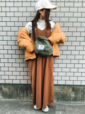 「rivet & surge（リベットアンドサージ）のアイテム（オールインワン・サロペット）」を使った、りおんぐさん（レディース・150cm）の冬コーディネート