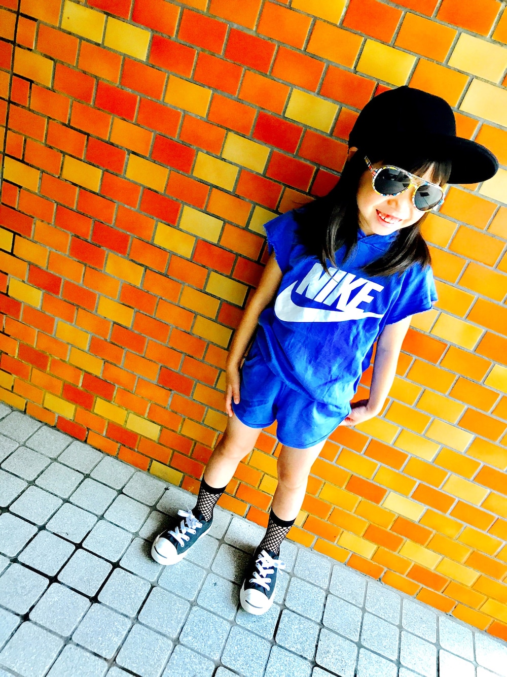 「セットアップ、キッズコーデ、夏コーデ、プチプラ、NIKE、キッズファッション、ボーイッシュ、yukimanastyle、網ソックス、女の子」｜「pikopikoのアイテム（セットアップ、ブルー系）」を使った、yukimana.styleさん（キッズ・120cm）の夏コーディネートの1枚目の写真