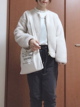 「フリルネック」｜「アイテム（ブルゾン）」を使った、もこさん（レディース・156cm）の冬コーディネート