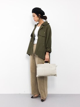 「アイテム（トレンチコート、グリーン系）」を使った、teraさん（レディース・164cm）の冬コーディネート