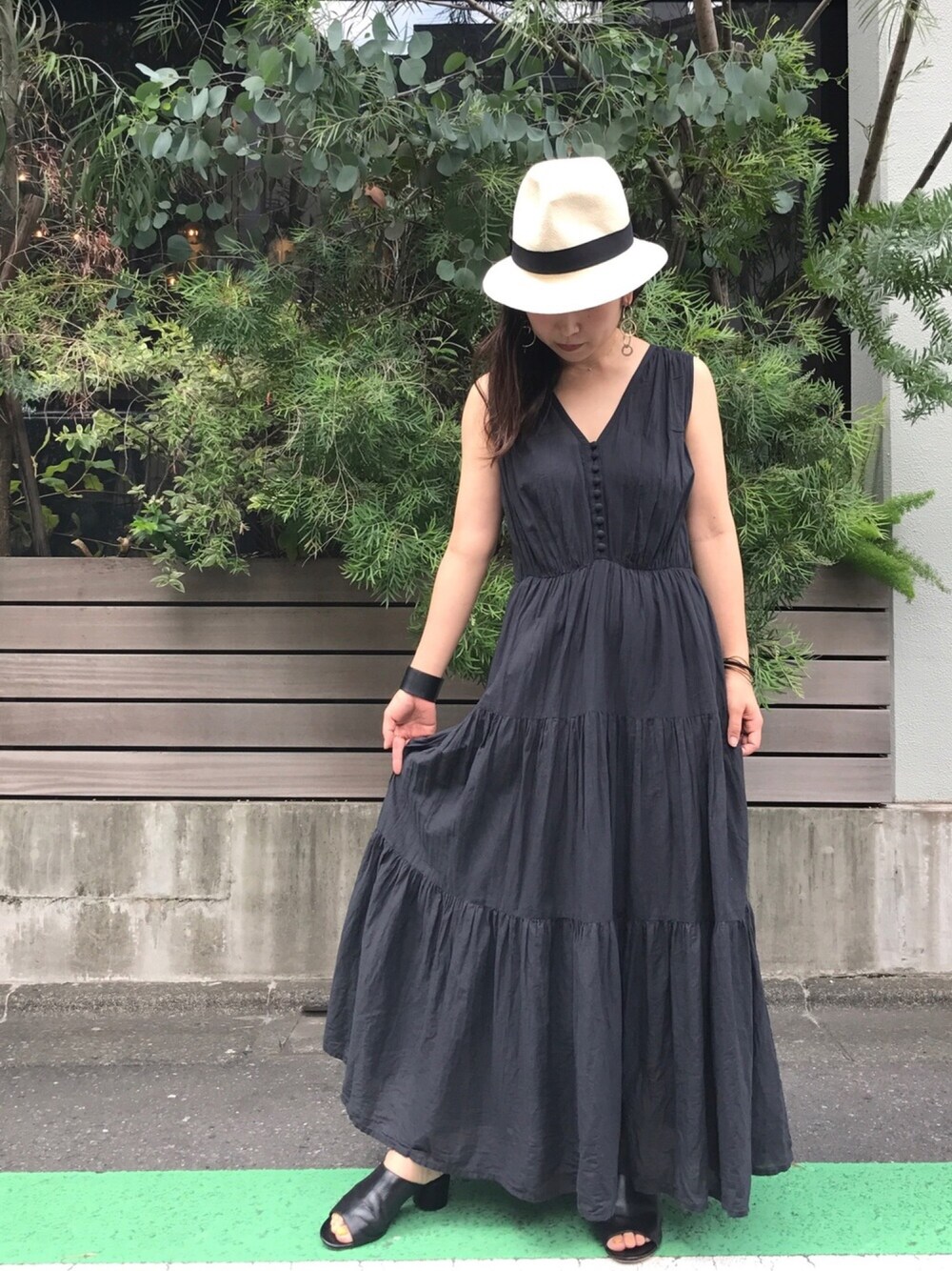 フリンジ付きブラックレザーバングル　メゾンボワネ 20170731132428187_1000.jpg