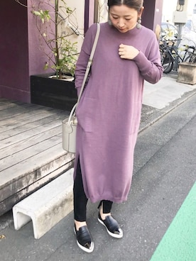 「スリット」｜「アイテム（スリッポン）」を使った、RITSUさん（レディース・156cm）の冬コーディネート