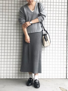 「オールグレー」｜「アイテム（スカート）」を使った、RITSUさん（レディース・156cm）の春コーディネート