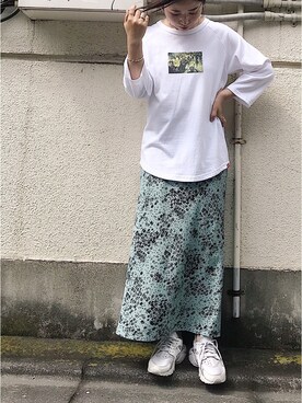 Audrey And John Wad オードリーアンドジョンワッド の Audrey And John Wad フラワープリントセミタイトスカート スカート Wear