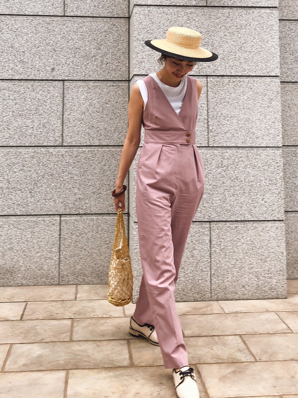 BACCAのオールインワン・サロペットを使った人気ファッション