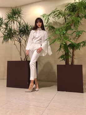 「NARACAMICIE（ナラカミーチェ）のアイテム（パンツ）」を使った、Carlottaさん（レディース・170cm）の春コーディネート