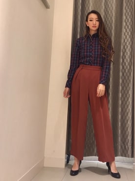 「NARACAMICIE（ナラカミーチェ）のアイテム（パンツ）」を使った、Carlottaさん（レディース・170cm）の夏コーディネート