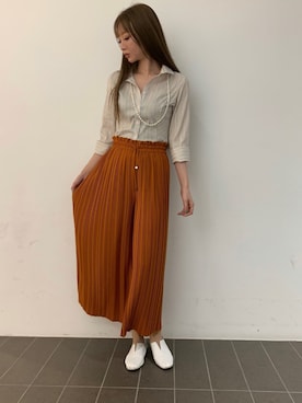 「NARACAMICIE（ナラカミーチェ）のアイテム」を使った、Carlottaさん（レディース・170cm）の春コーディネート