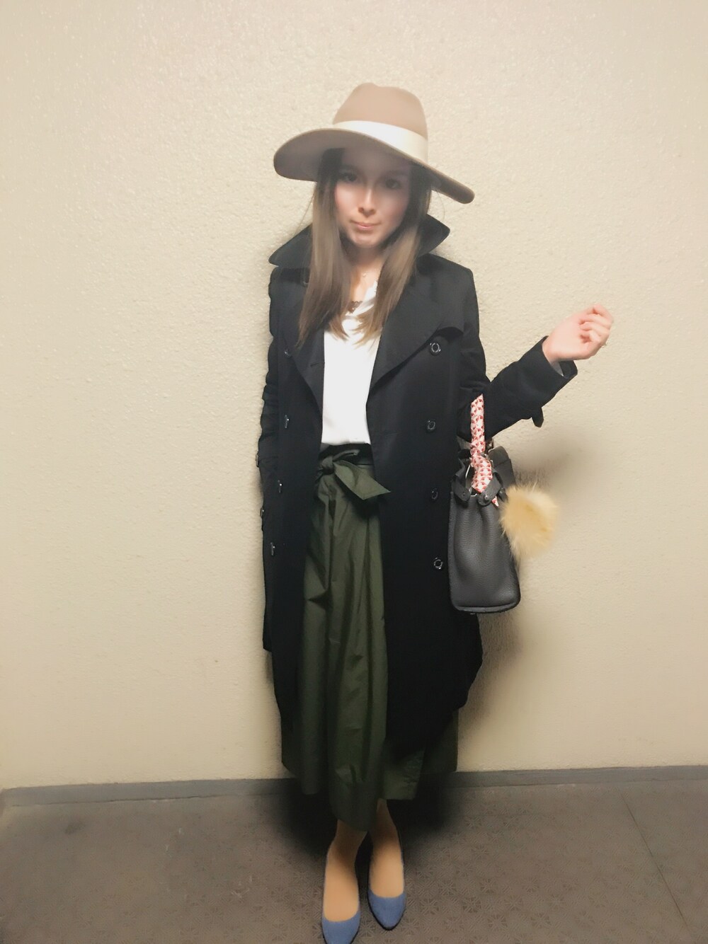 「spring、デート、春コーデ」｜「Ron Hermanのアイテム（ハット、ベージュ系）」を使った、이토모さん（レディース・162cm）の春コーディネートの1枚目の写真