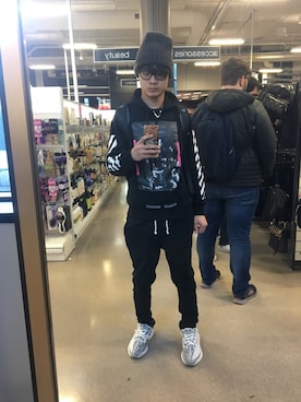 Yeezy Boost 350 V2 のメンズ人気ファッションコーディネート 地域 台湾 Wear