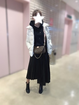 「アコーディオンプリーツ」｜「アイテム（スカート）」を使った、✭♡ayaka♡✭さん（レディース・156cm）の冬コーディネート