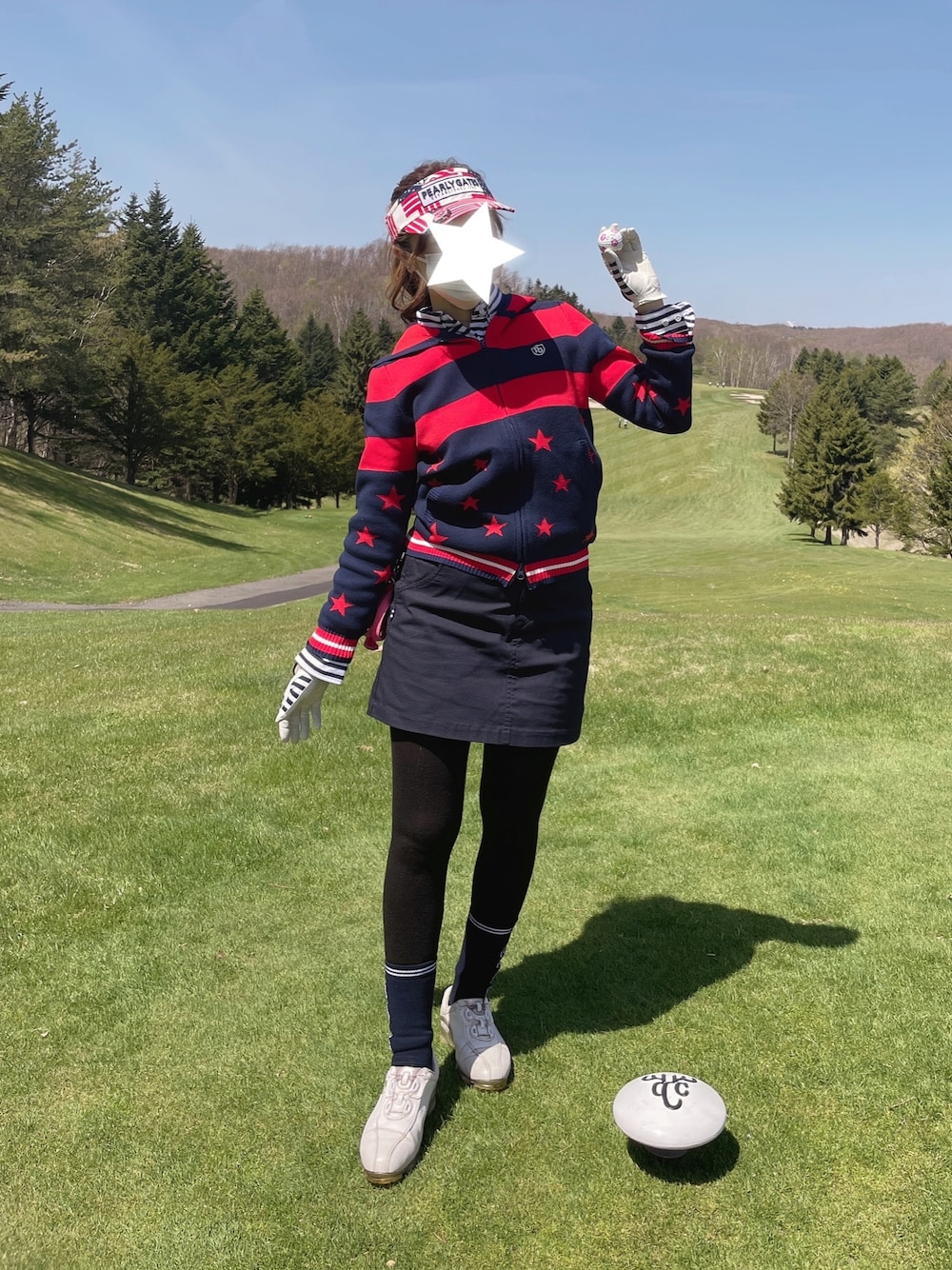 「ゴルフ、ゴルフウェア、ゴルフコーデ、ゴルフ女子、星条旗、マリン」｜「FootJoyのアイテム（スニーカー、ホワイト系）」を使った、✭♡ayaka♡✭さん（レディース・156cm）の春コーディネートの1枚目の写真