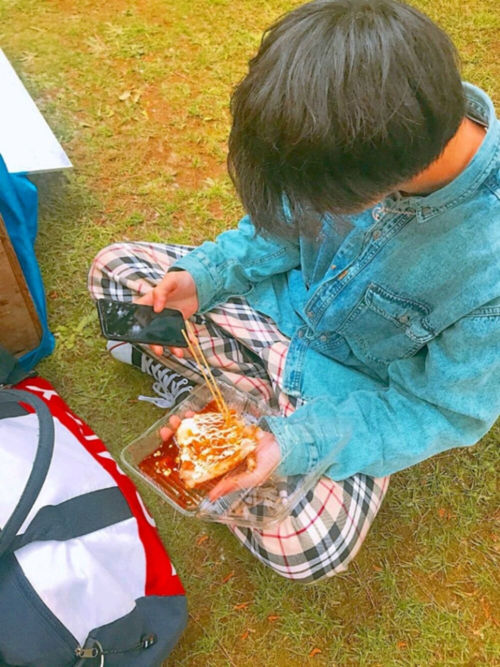 「古着、古着MIX、古着コーデ、古着男子、古着好きな人と繋がりたい、お洒落さんとつながりたい、おしゃれさんと繋がりたい、服好き、フォローミー、いいね、save、フォローお願いします🤑」｜「GUCCIのアイテム（ネックレス、グレー系）」を使った、ゆーーーきさん（メンズ・168cm）の秋コーディネートの1枚目の写真