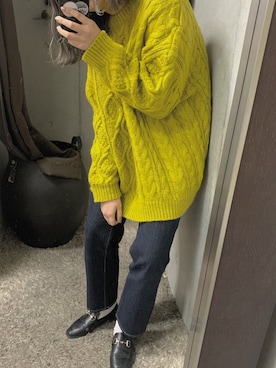 「select MOCA（セレクトモカ）の柔らかく履きやすいフェイクレザーゴールドビット付きローファー（ローファー）」を使った、モモコさん（レディース・165cm）の冬コーディネート