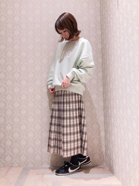 「earth music&ecology（アースミュージックアンドエコロジー）のアイテム（スウェット）」を使った、よこぞうさん（レディース・154cm）の冬コーディネート