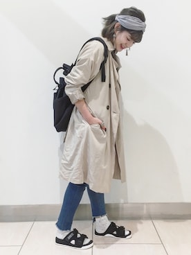 「JEANASIS（ジーナシス）のアイテム（トレンチコート）」を使った、AIKAさん（レディース・158cm）の春コーディネート