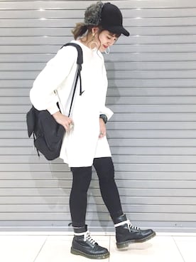 「アイテム（ピアス（両耳用））」を使った、AIKAさん（レディース・158cm・20代）の秋コーディネート