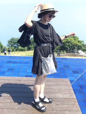 「GIVENCHY（ジバンシイ）のアイテム」を使った、AIKAさん（レディース・158cm）の夏コーディネート